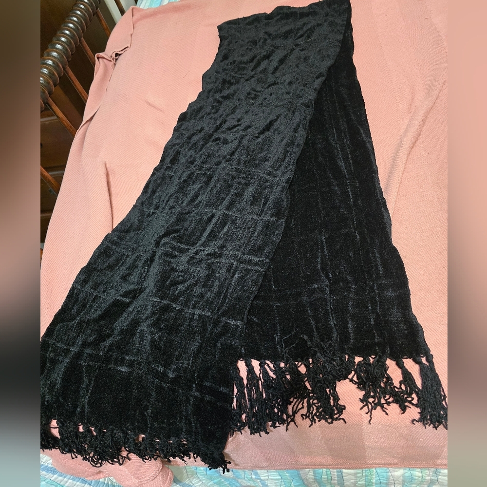 Preium Soft Black Fringe Scarf